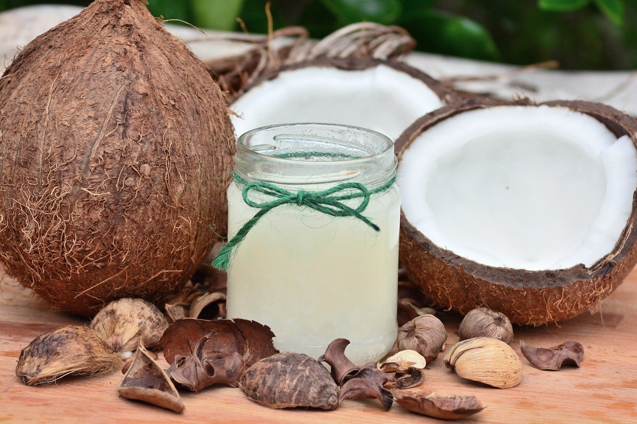 Why should you include Coconut oil in your Daily Skin Care routine!